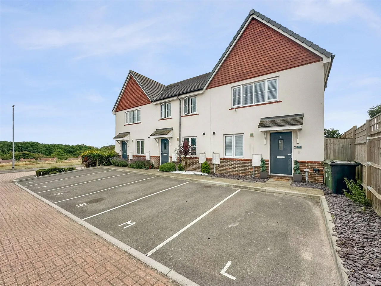 3 bed house for sale, Norton Lane, Greenhithe, DA9
