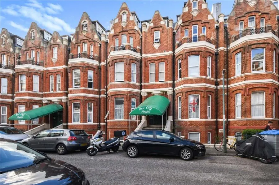 Durley Gardens, Bournemouth, BH2, photo 11