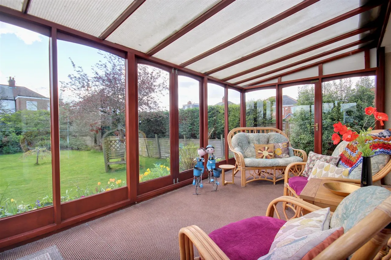 Anlaby Road, Hull, photo 5