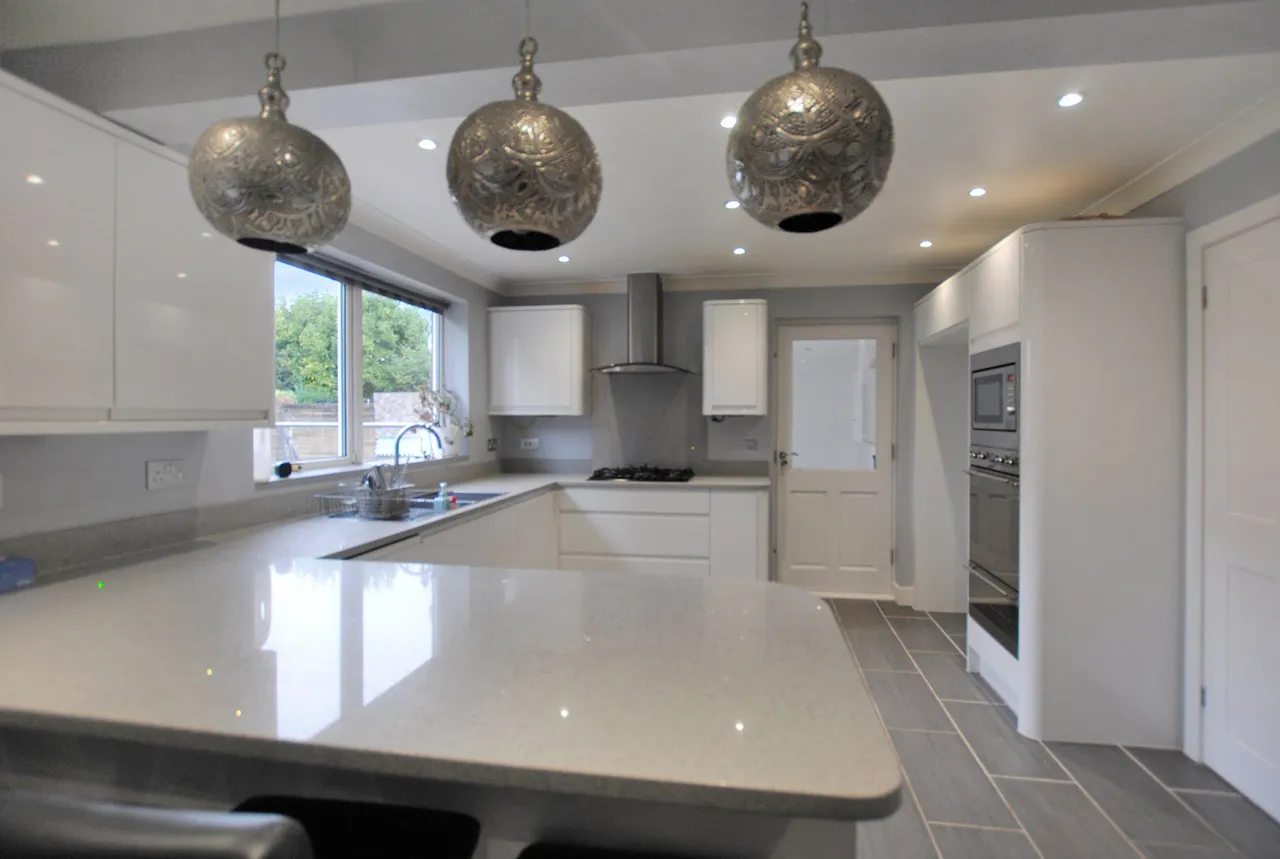 Dashwood Road, Gravesend, Kent, DA11 7LY, photo 3