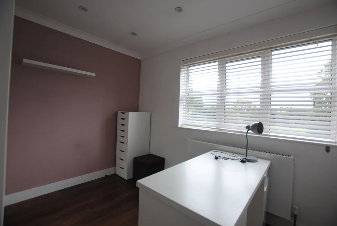 Dashwood Road, Gravesend, Kent, DA11 7LY, photo 13