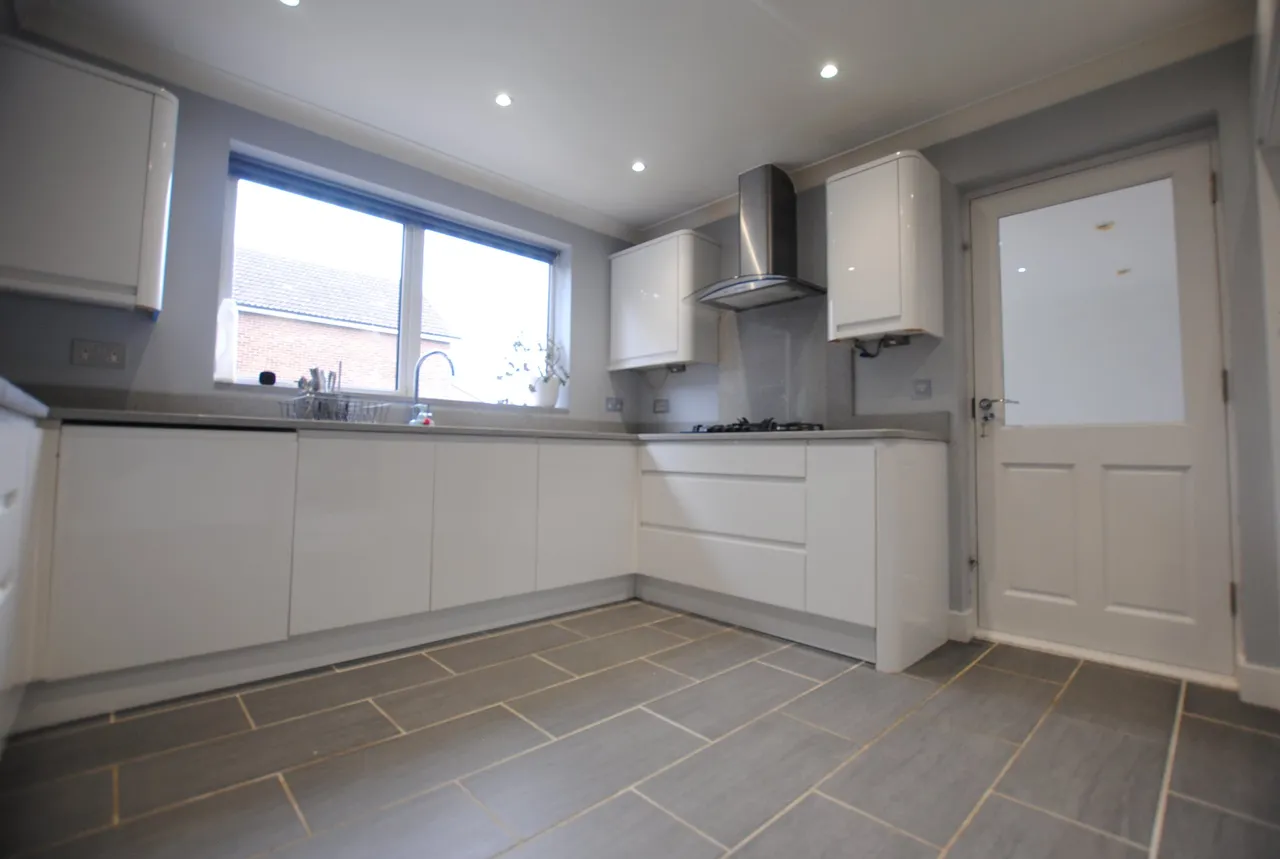 Dashwood Road, Gravesend, Kent, DA11 7LY, photo 7