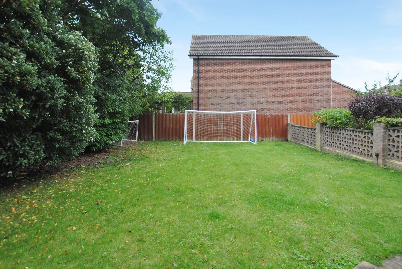 Dashwood Road, Gravesend, Kent, DA11 7LY, photo 15