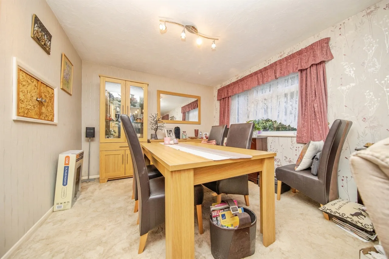 Sheriffs Way, Clacton-On-Sea, CO15, photo 4