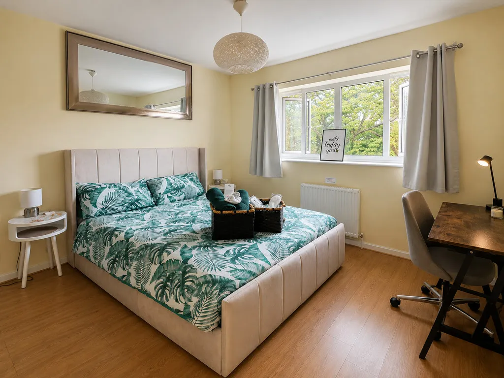 Turnpike Lane, Uxbridge, photo 13