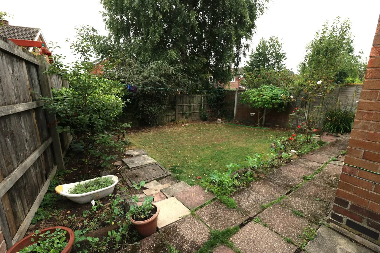Appledore Avenue, Nottingham, photo 13