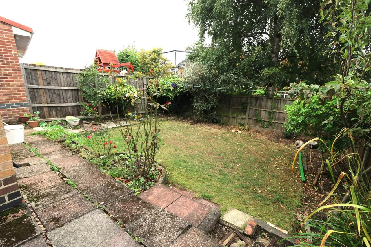 Appledore Avenue, Nottingham, photo 12