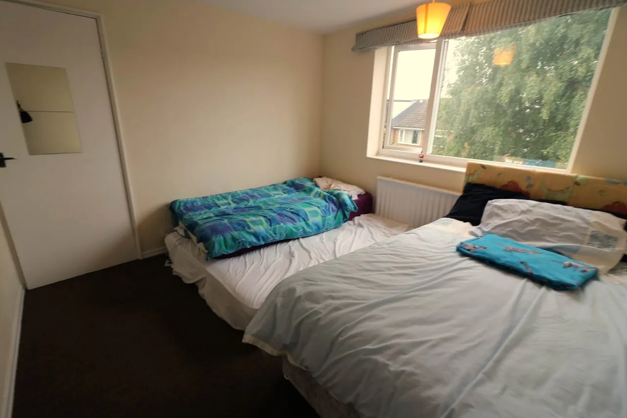 Appledore Avenue, Nottingham, photo 9