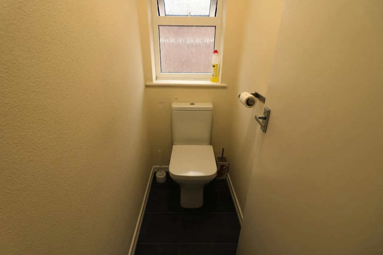 Appledore Avenue, Nottingham, photo 10