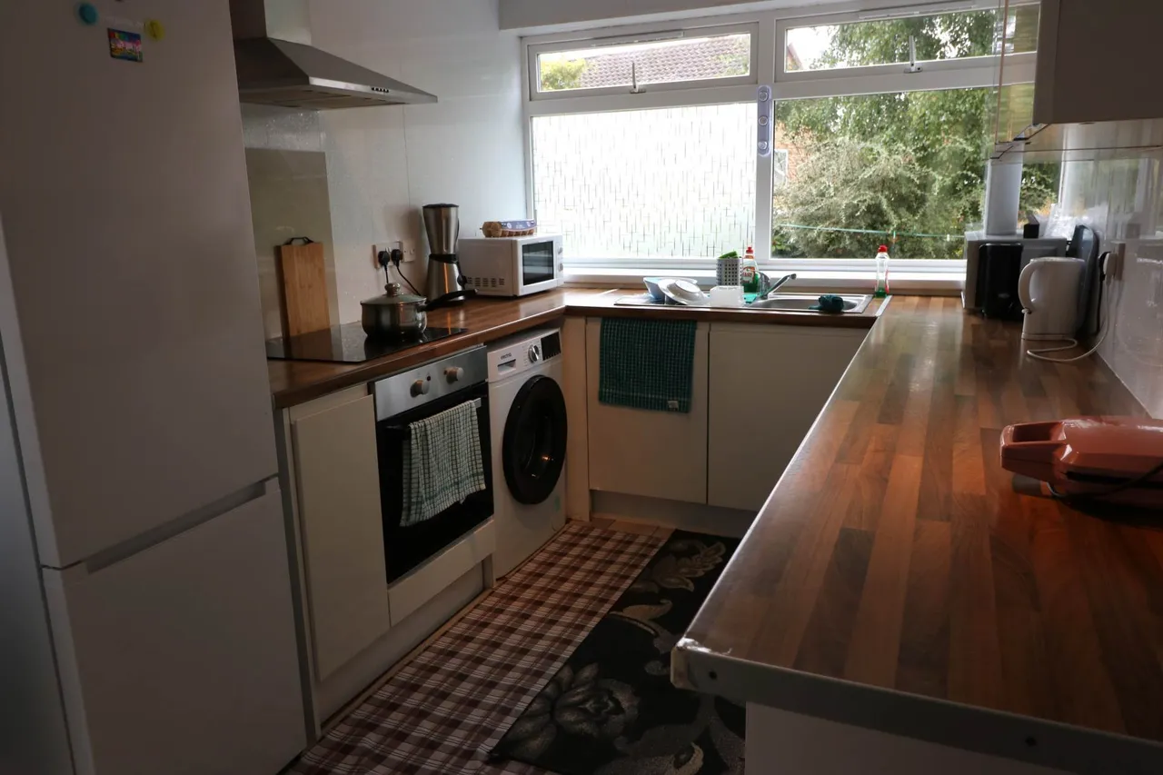 Appledore Avenue, Nottingham, photo 2