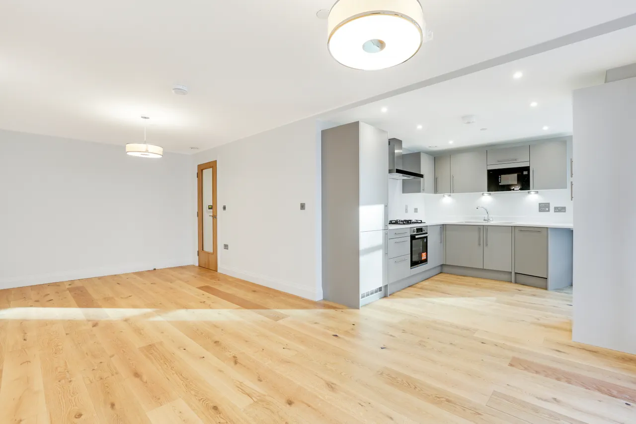 3 bed flat for sale — Meridian Point, SE8 3DB