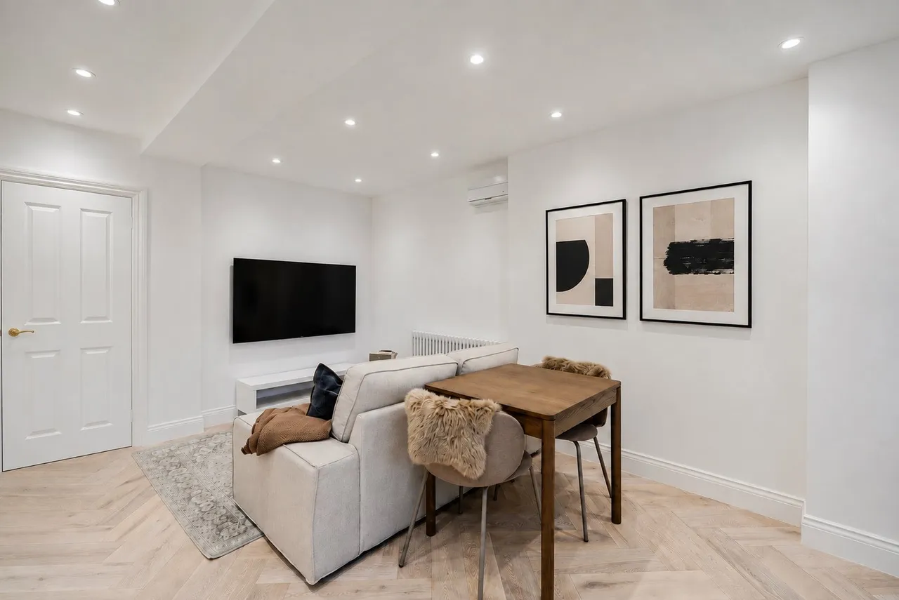 Seymour Road, Southfields, SW18, photo 2