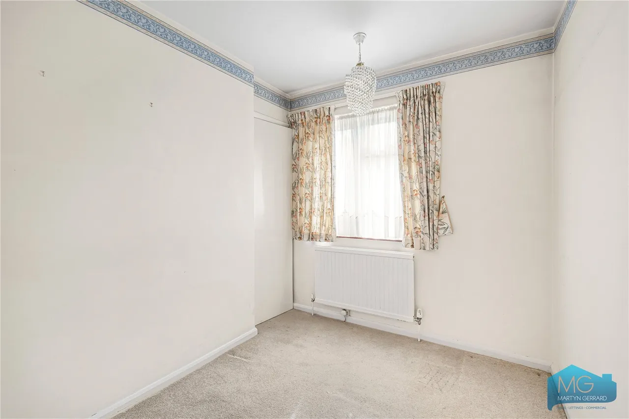 Howcroft Crescent, London, N3, photo 11