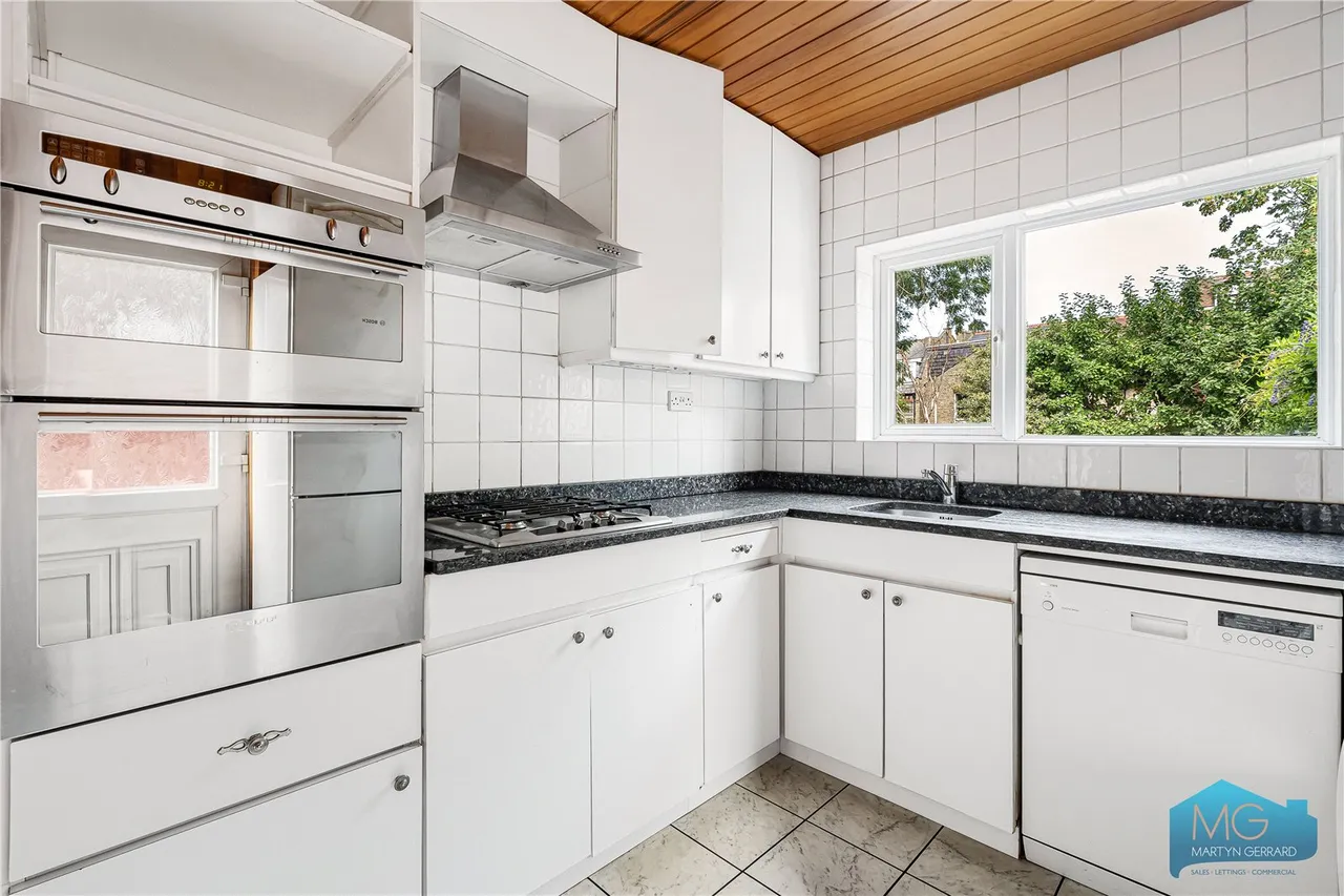 Howcroft Crescent, London, N3, photo 4