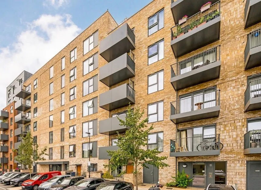 2 bed flat for sale — Williams Road, Ealing, W13