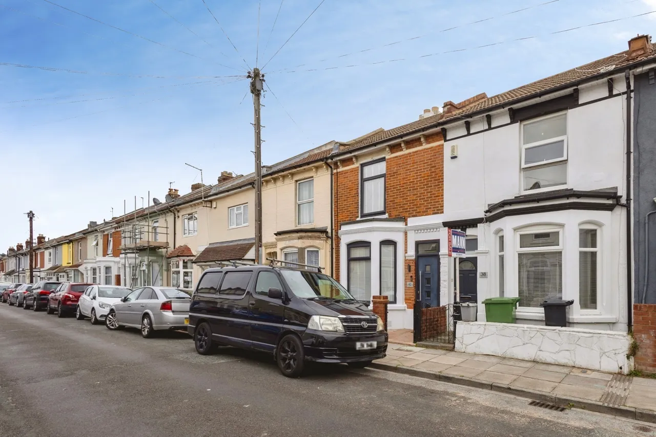 Paulsgrove Road, Portsmouth, PO2, photo 22