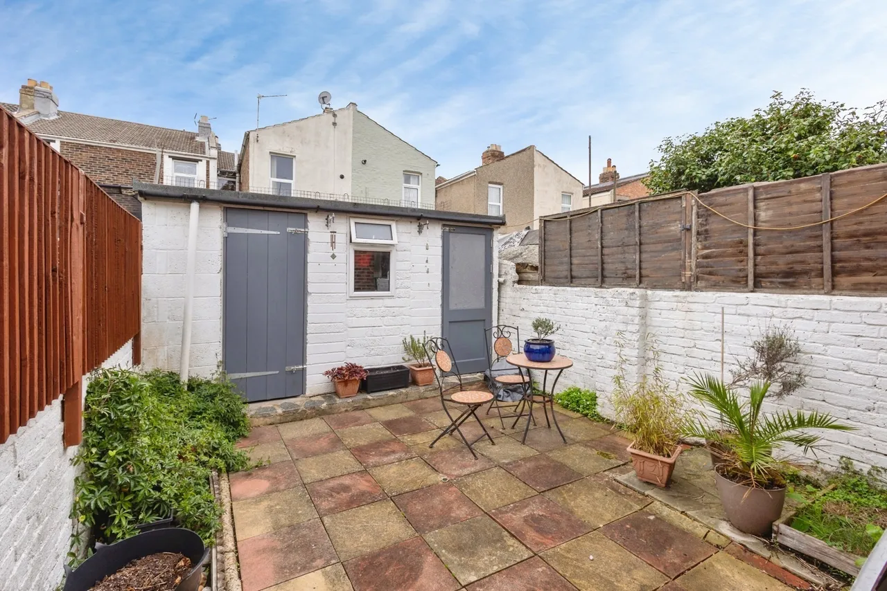 Paulsgrove Road, Portsmouth, PO2, photo 9