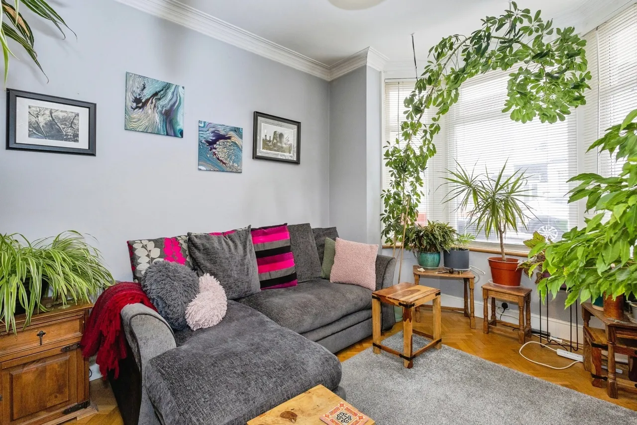 Paulsgrove Road, Portsmouth, PO2, photo 3