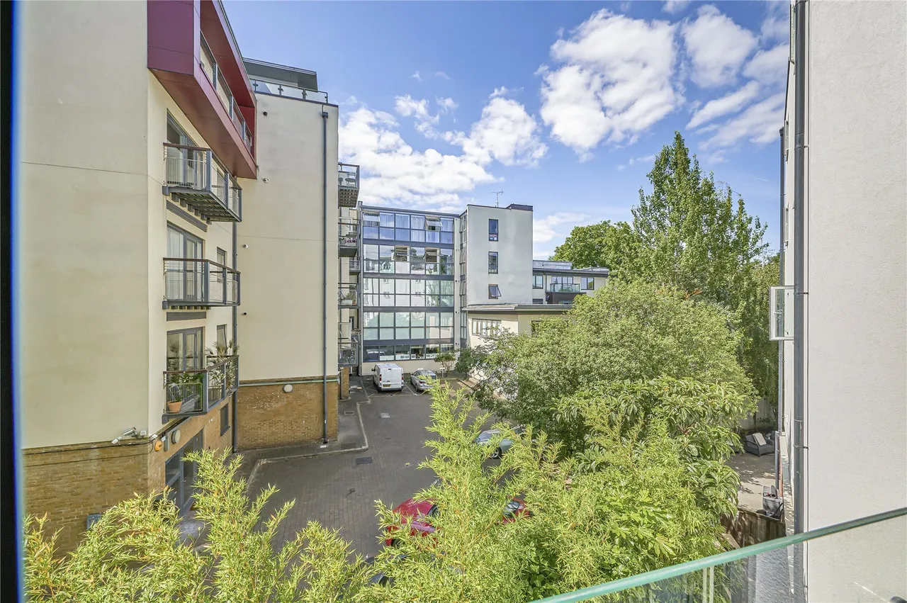 Clapham Road, London, SW9, photo 16