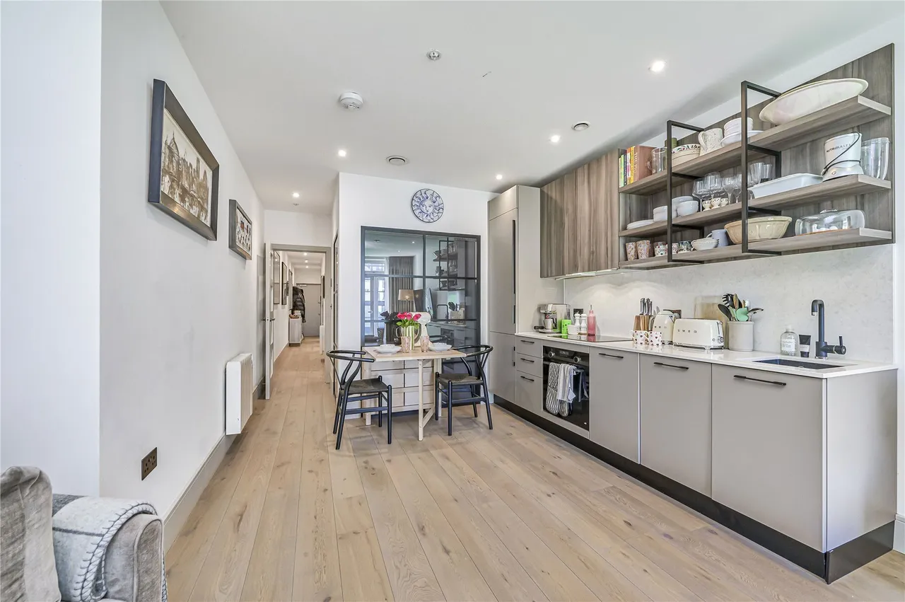 Clapham Road, London, SW9, photo 8
