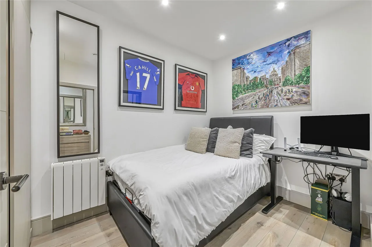 Clapham Road, London, SW9, photo 11