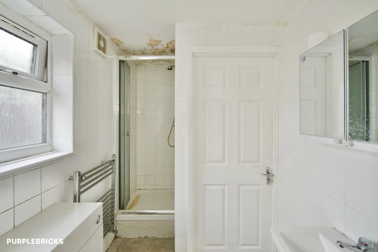 Central Park Road, London, E6, photo 14