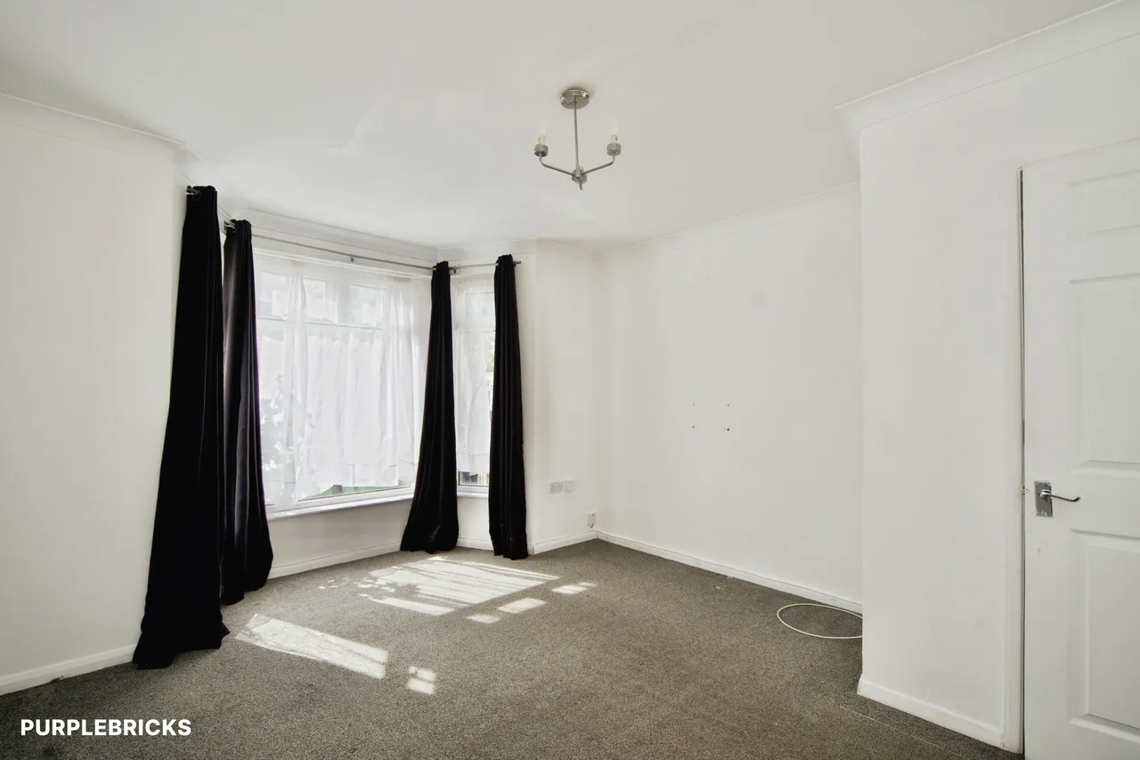 Central Park Road, London, E6, photo 8
