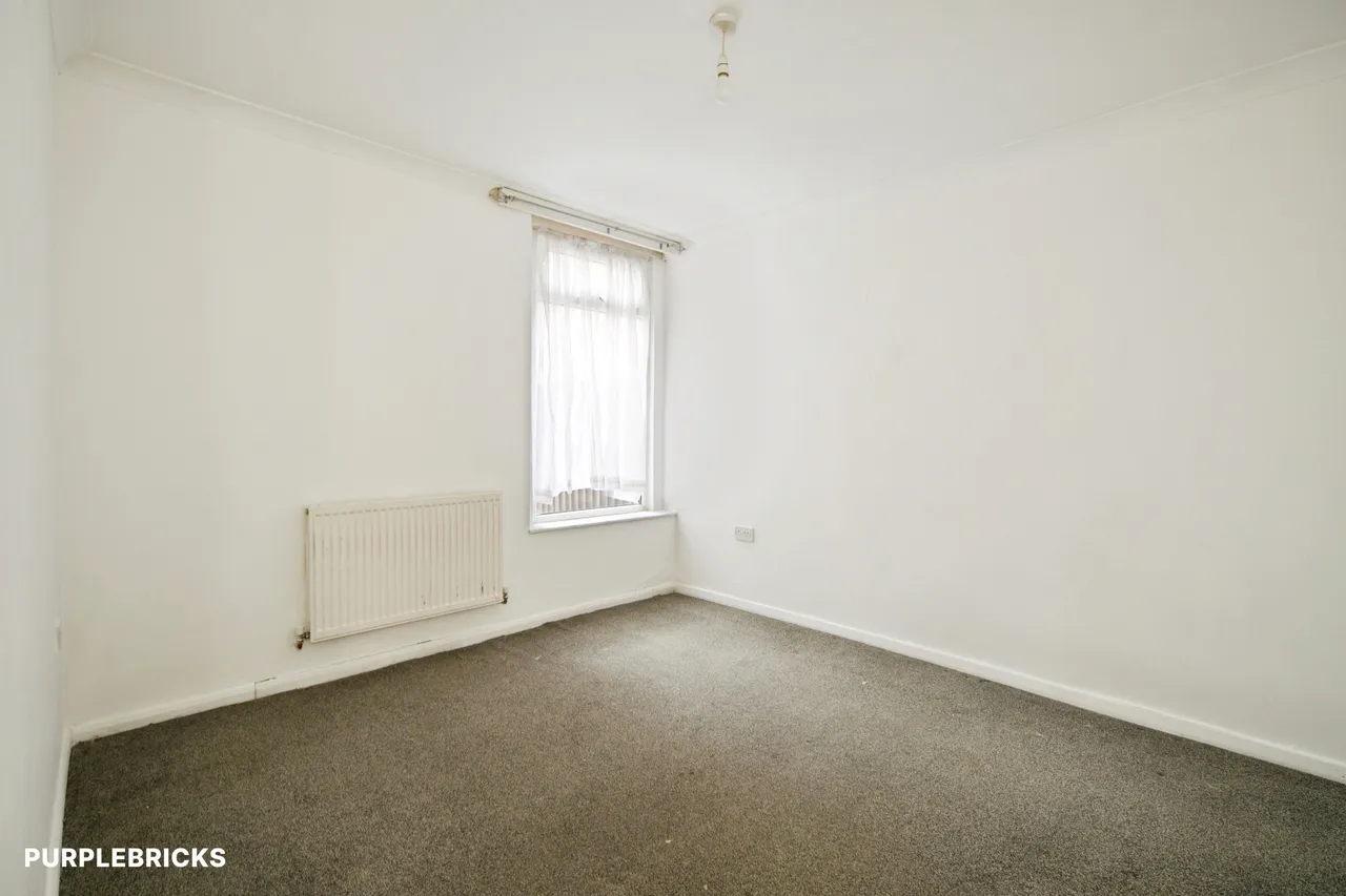 Central Park Road, London, E6, photo 19