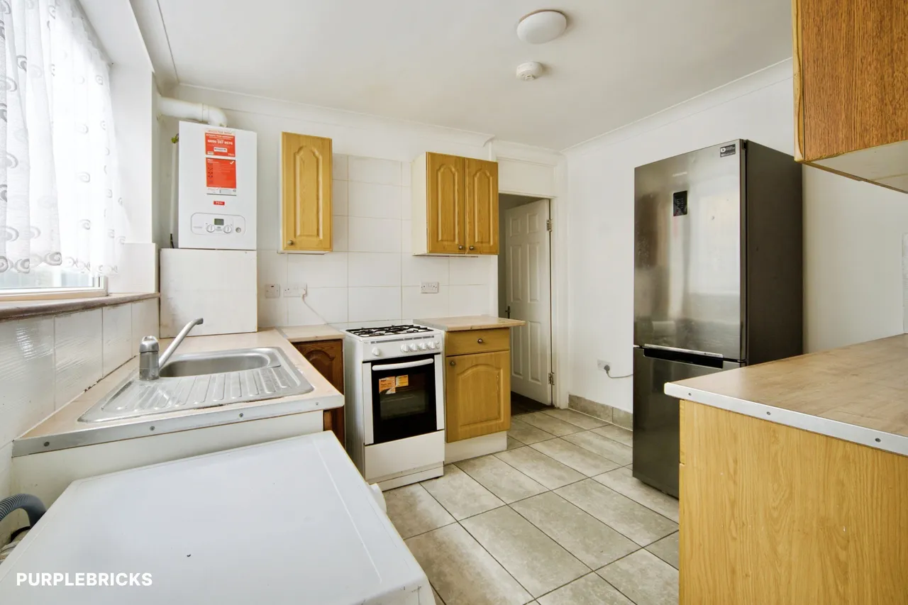 Central Park Road, London, E6, photo 7