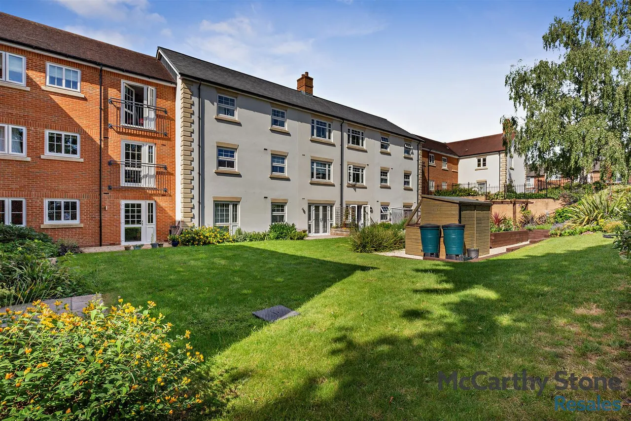Orchard Lane, Alton, GU34, photo 9