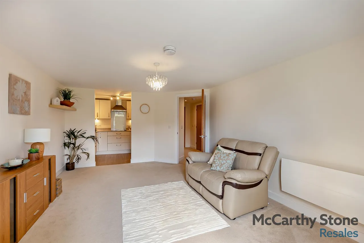 Orchard Lane, Alton, GU34, photo 13