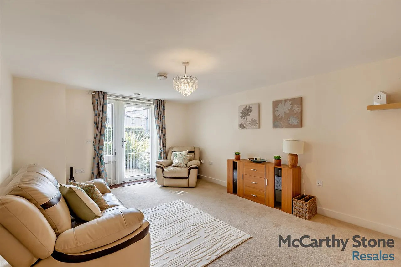 Orchard Lane, Alton, GU34, photo 7
