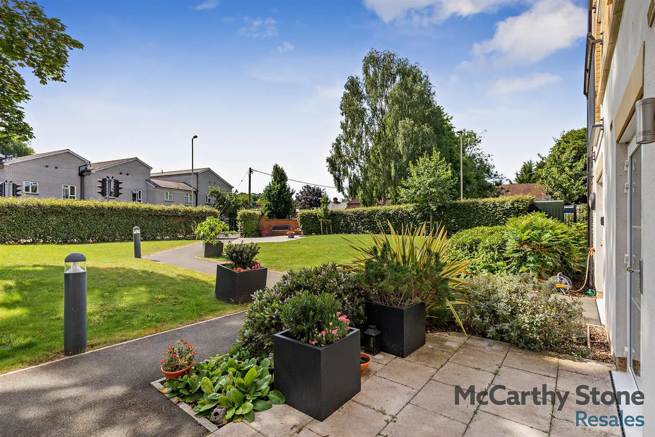 Orchard Lane, Alton, GU34, photo 21