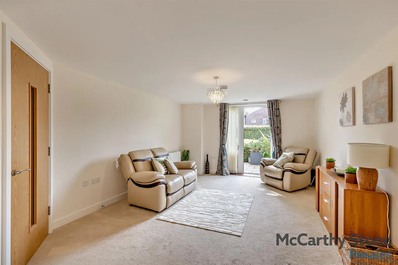 Orchard Lane, Alton, GU34, photo 12