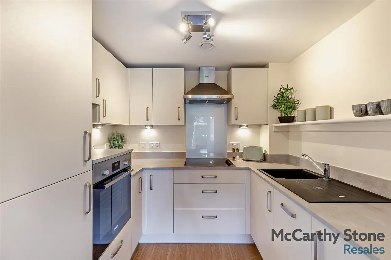 Orchard Lane, Alton, GU34, photo 3