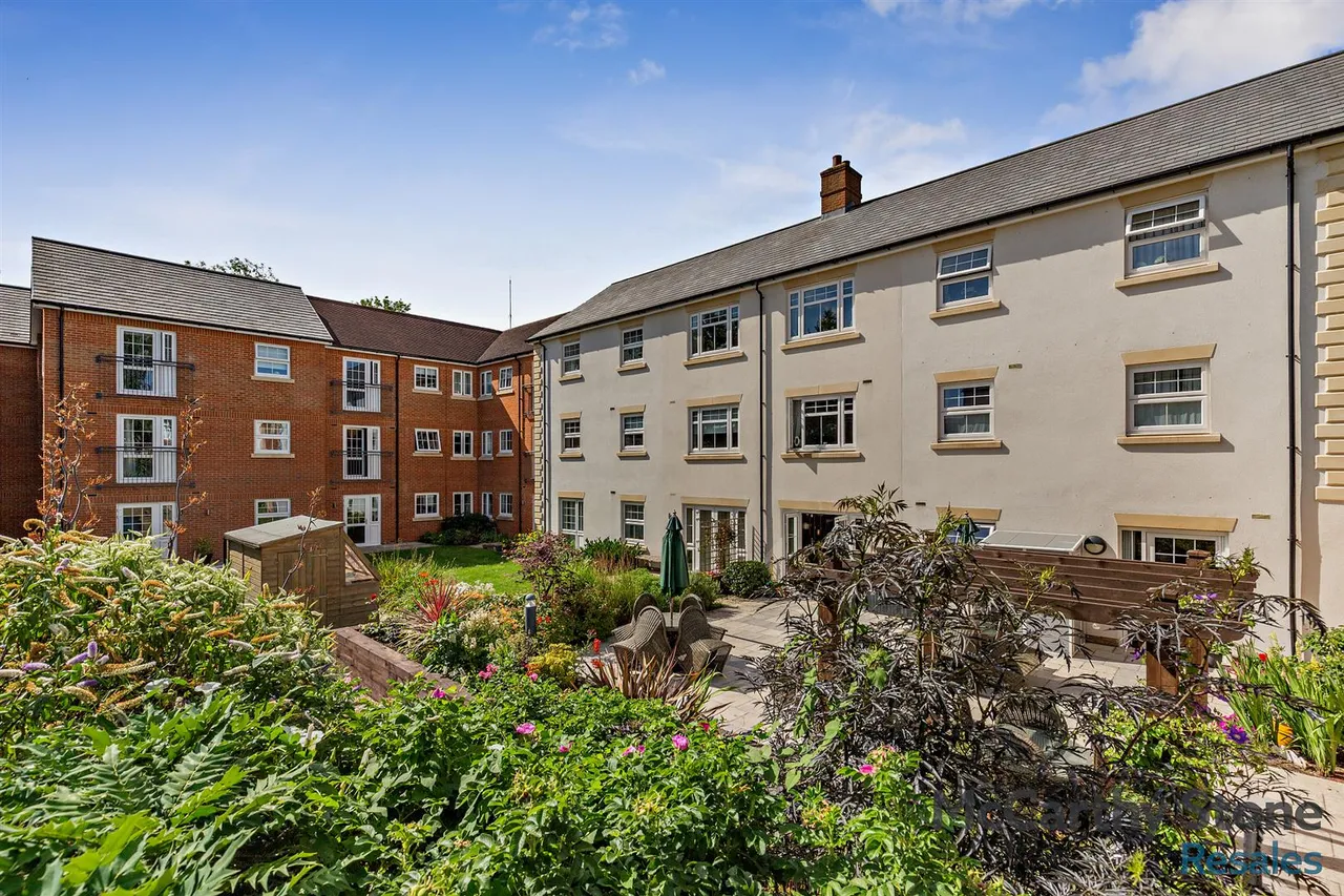 Orchard Lane, Alton, GU34, photo 30