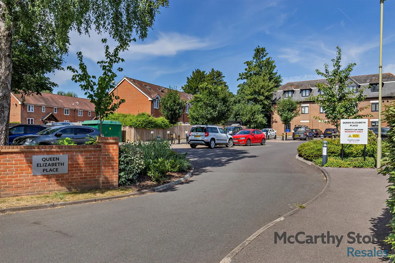 Orchard Lane, Alton, GU34, photo 27