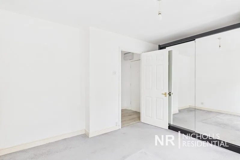 Donald Woods Gardens, Surbiton, KT5, photo 6