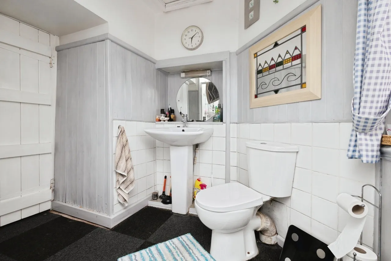 Broad Oak, Carmarthen, SA32, photo 24