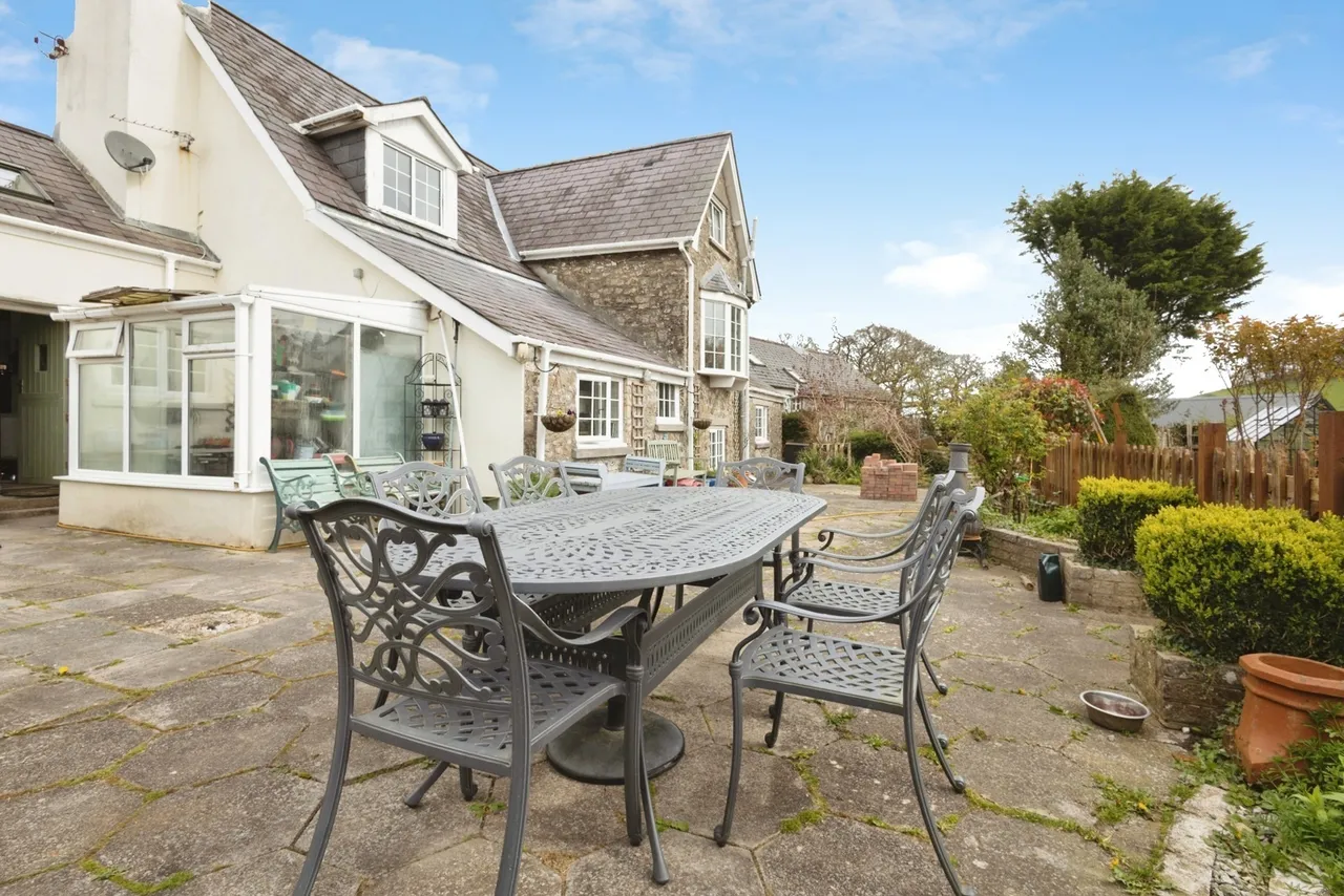 Broad Oak, Carmarthen, SA32, photo 2