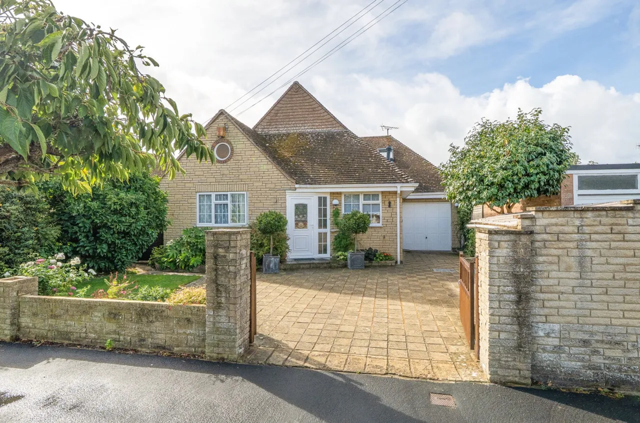 2 bed property for sale, Golf Links Road, Felpham, PO22