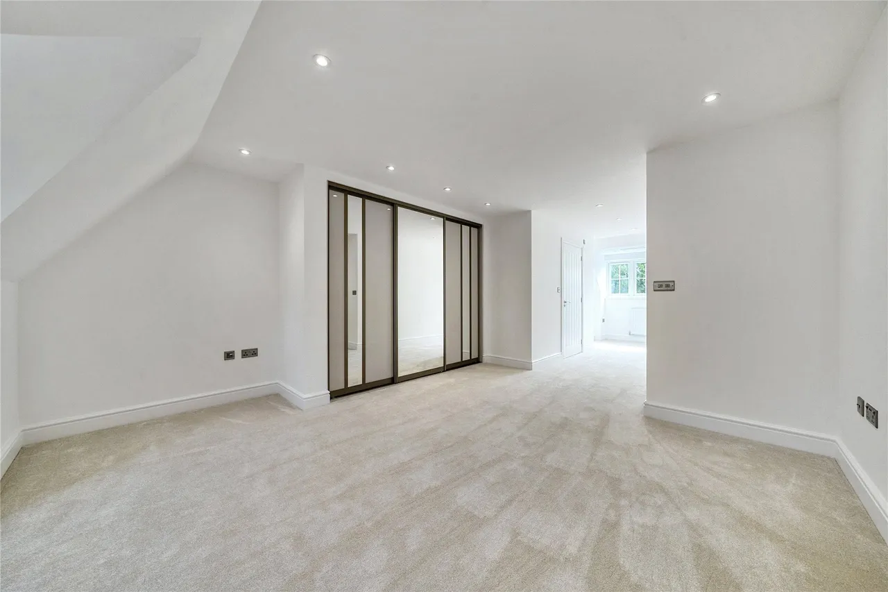 High Street, St. Mary Cray, Orpington, BR5, photo 13