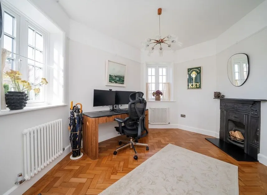 Castle Avenue, Chingford, E4, photo 13