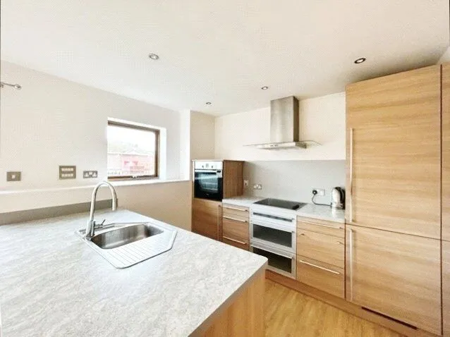 York Road, Doncaster, South Yorkshire, DN5, photo 2