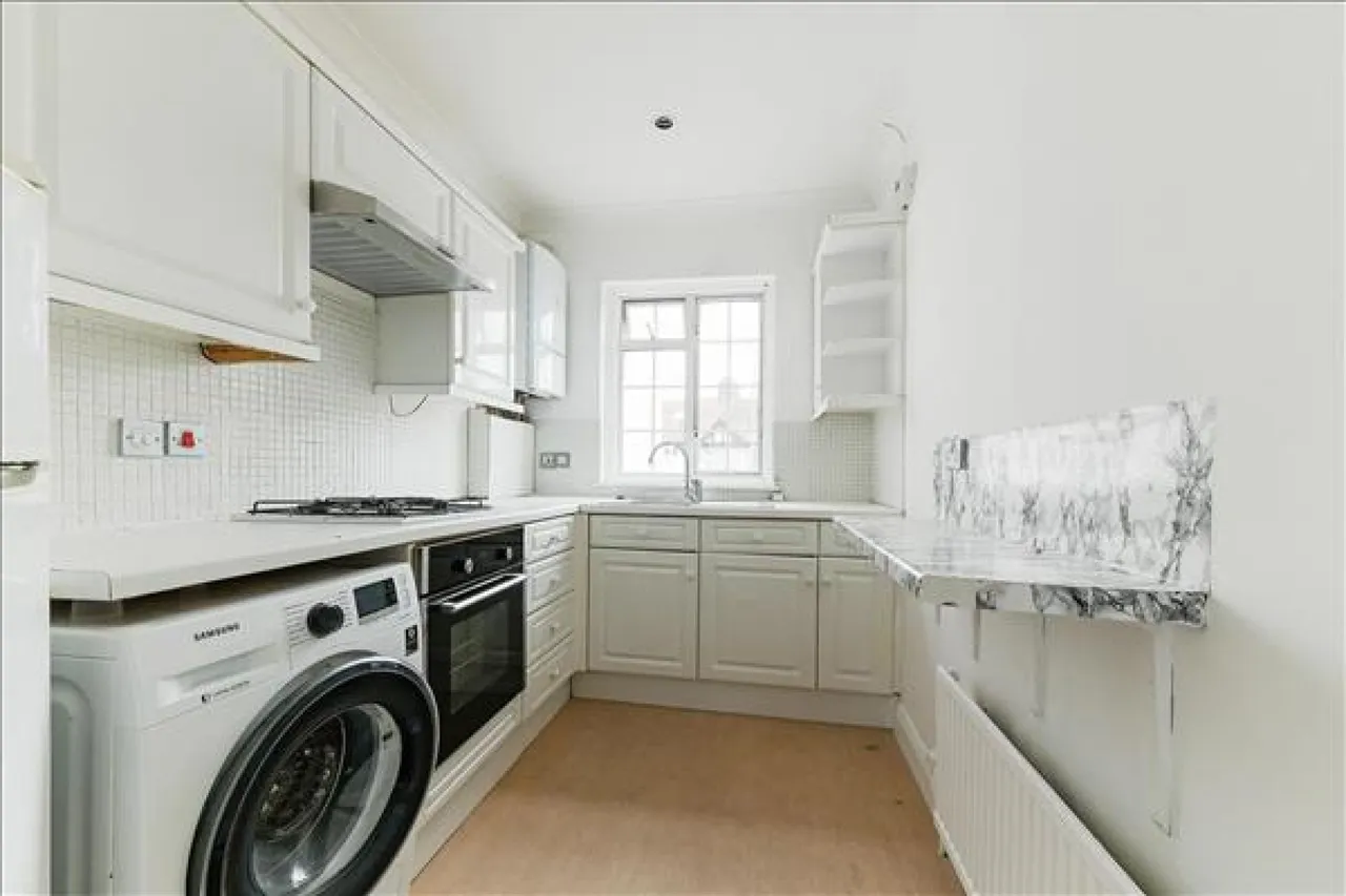 Durnsford Road, Wimbledon, photo 3