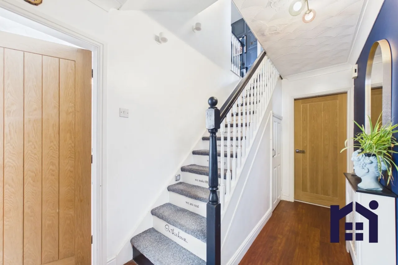 Langton Close, Eccleston, PR7, photo 5