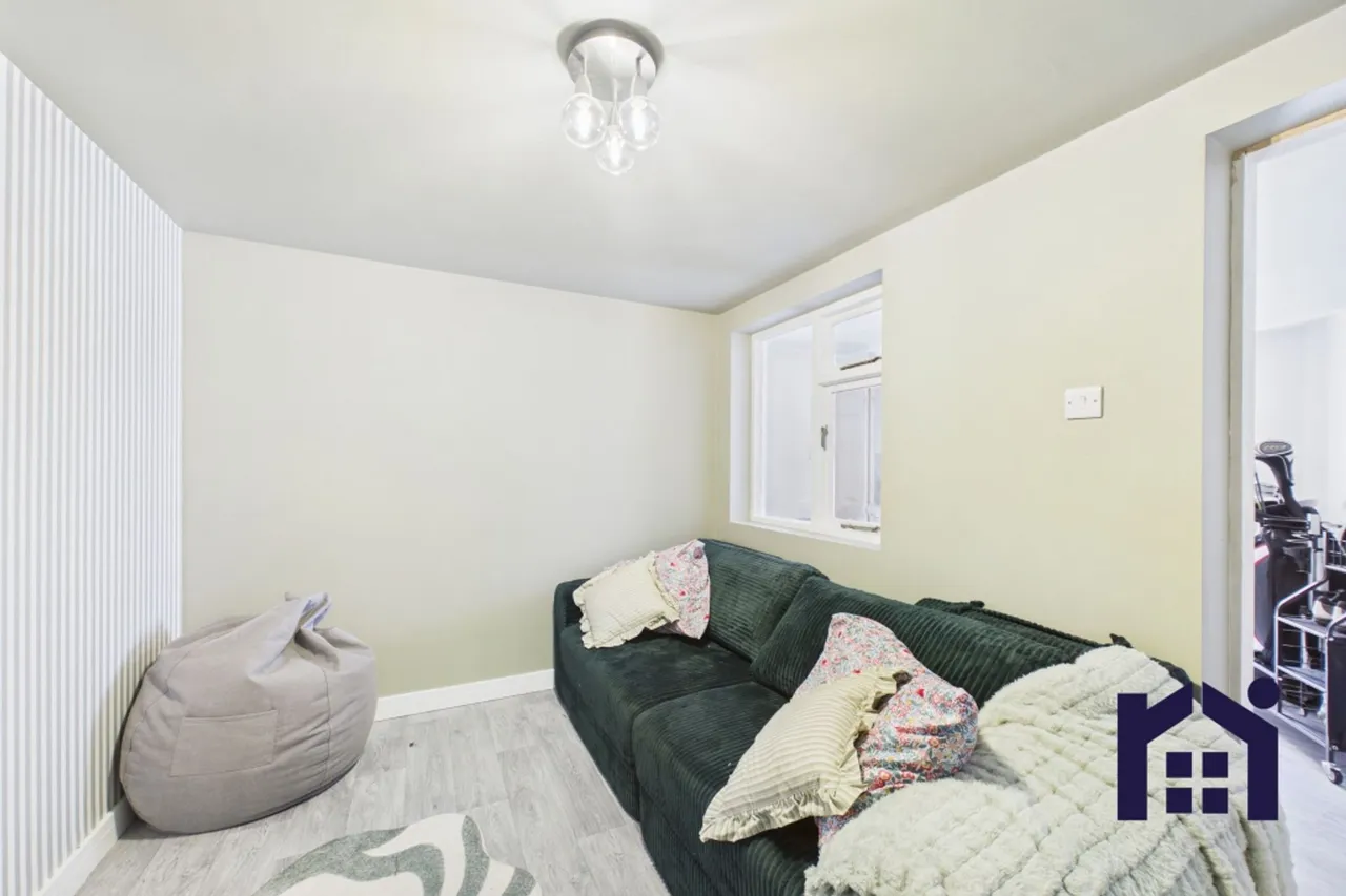 Langton Close, Eccleston, PR7, photo 27