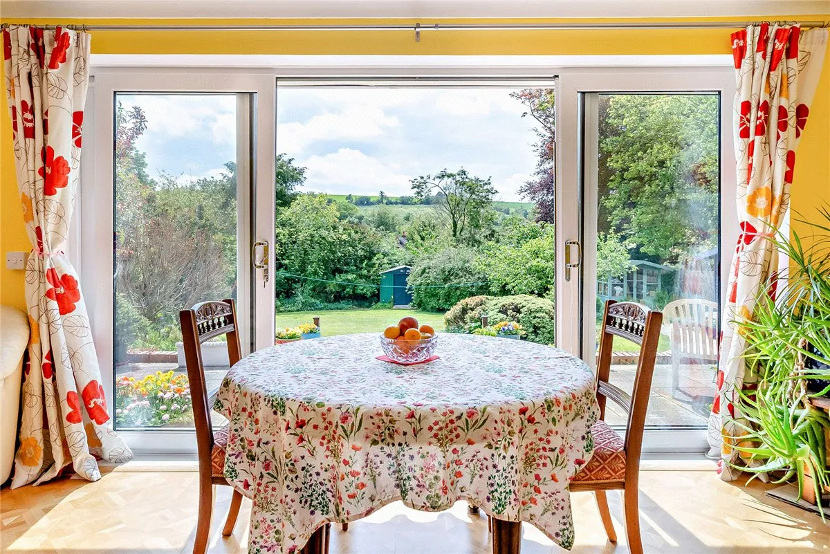 Downs Close, Eastbury, RG17, photo 5