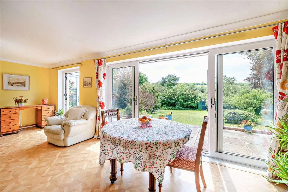 Downs Close, Eastbury, RG17, photo 8
