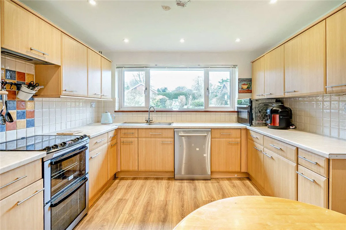 Downs Close, Eastbury, RG17, photo 29